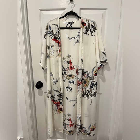 Kimono - Picture 1 of 1